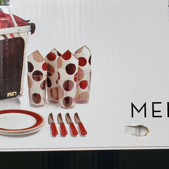 Moka Picnic Time 16 Pieces Cups, Utensils, Plates Settings Picnic Bundle NIB NWT - Picture 6 of 11